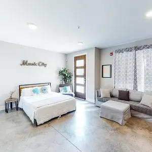 Apartment Music City Modern