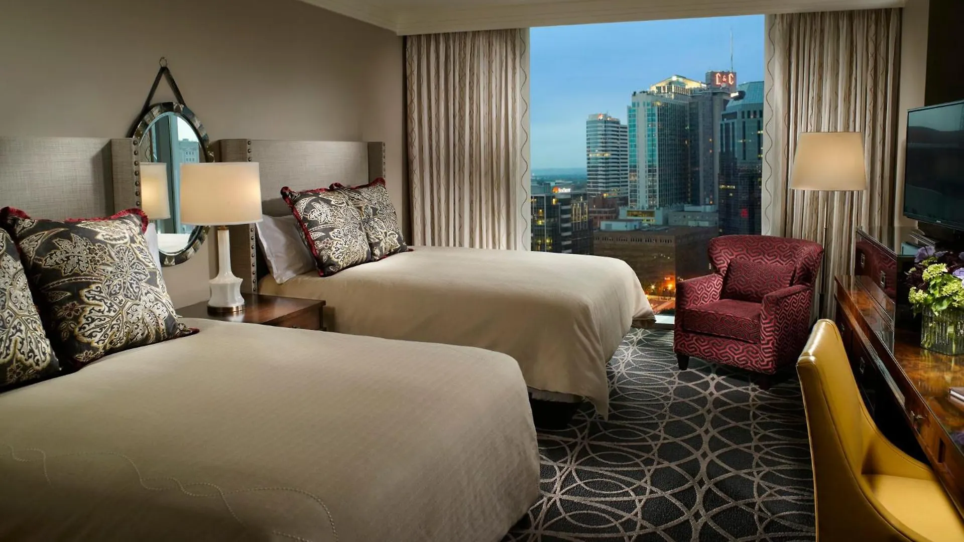 Omni Nashville Hotel 4*,